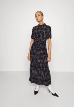 Marc O'Polo MODELL LINDE HIGH WAIST CROPPED - Jeans Straight Leg - Clean Bright Ice Blue Wash -Mode Familie 835fb531f5d1418b960e84823083e760