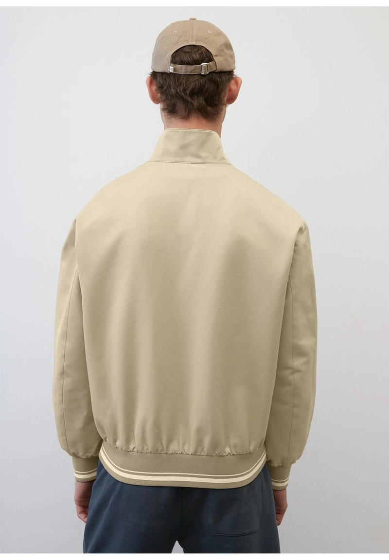 Marc O'Polo REGULAR MIT STEHKRAGEN - Bomberjacke - Soft Mocca 2 Marc O'Polo REGULAR MIT STEHKRAGEN - Bomberjacke - Soft Mocca – Bild 2