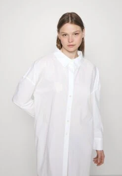 Marc O'Polo PASSIONATE POPLIN (COTTON POPLIN) - Strandaccessoire - White 9 Marc O'Polo PASSIONATE POPLIN (COTTON POPLIN) - Strandaccessoire - White -Mode Familie 85d1abe693764e91892378a54dd48190