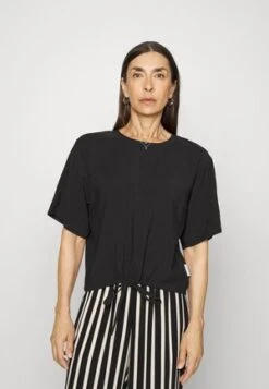 Marc O'Polo DENIM BLOUSES SHORT SLEEVE - Bluse - Multi/black 10 Marc O'Polo DENIM BLOUSES SHORT SLEEVE - Bluse - Multi/black -Mode Familie 86518b958b154b47a6fa6130e547e46b