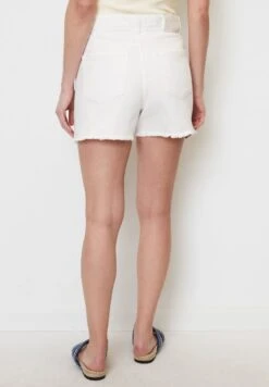 Marc O'Polo MIT TUNNELZUG DETAIL - Jeans Shorts - White 8 Marc O'Polo MIT TUNNELZUG DETAIL - Jeans Shorts - White -Mode Familie 86d46c99f6f347c0b87dd28003d99c76