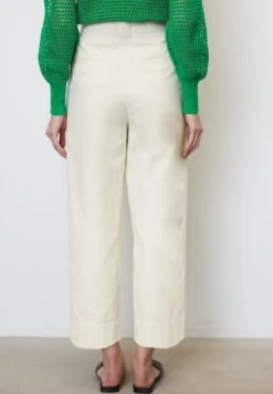 Marc O'Polo BARREL MIT GÜRTEL - Stoffhose - Chalky Sand 8 Marc O'Polo BARREL MIT GÜRTEL - Stoffhose - Chalky Sand -Mode Familie 89e129e44e1643aea4bf01a2fe1bb124