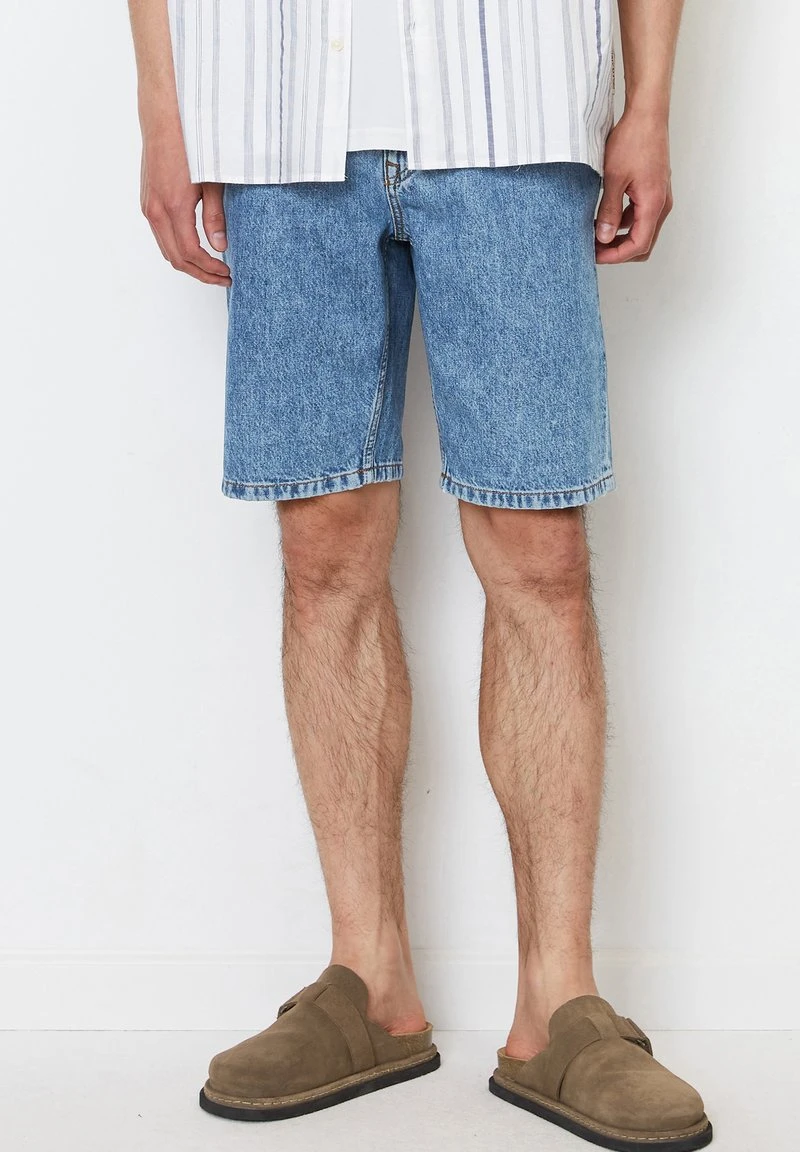 Marc O'Polo HAMAR - Jeans Shorts - Mid Blue Salt'n Pepper Wash 1 Marc O'Polo HAMAR - Jeans Shorts - Mid Blue Salt'n Pepper Wash