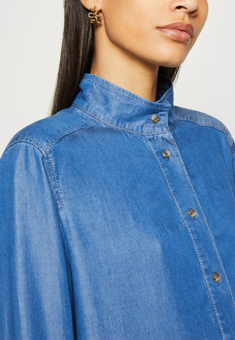 Marc O'Polo DRESS SHORT STYLE GATHERING - Jeanskleid - Washed Mid Blue 6 Marc O'Polo DRESS SHORT STYLE GATHERING - Jeanskleid - Washed Mid Blue – Bild 6