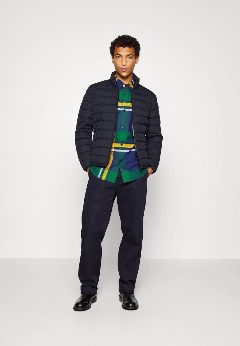 Marc O'Polo JACKET REGULAR FIT REPREVE STAND UP COLLAR 2WAY VISLON - Übergangsjacke - Dark Night 2 Marc O'Polo JACKET REGULAR FIT REPREVE STAND UP COLLAR 2WAY VISLON - Übergangsjacke - Dark Night – Bild 2