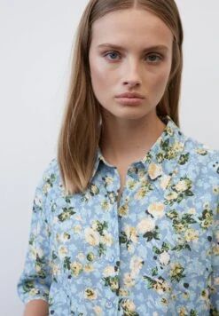 Marc O'Polo DENIM MIT ALLOVER-PRINT AUS LENZING™ ECOV - Hemdbluse - Multi Soft Sky Blue -Mode Familie 8f61448050e34bb9a9108539ff17e90d