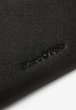 Marc O'Polo Geldbörse - Black 10 Marc O'Polo Geldbörse - Black -Mode Familie 90cc3f61d89c40d2a63b117b5a30c23d