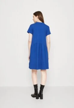 Marc O'Polo DENIM DRESS STYLE HEAVY RAW RUFFLES - Jerseykleid - Kensington Blue -Mode Familie 9118deb595a0448896185c503c3c6caf