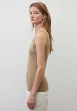 Marc O'Polo TANK SLIM AUS - Top - Dusty Earth 9 Marc O'Polo TANK SLIM AUS - Top - Dusty Earth -Mode Familie 935c31d726cb49fbbd70aef79f632431