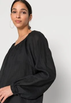 Marc O'Polo DRESS FEMININE GATHERING ROUND NECKLINE VOLUMINOUS SLEEVE - Freizeitkleid - Black 10 Marc O'Polo DRESS FEMININE GATHERING ROUND NECKLINE VOLUMINOUS SLEEVE - Freizeitkleid - Black -Mode Familie 9394566d8b204801a194776021009afe