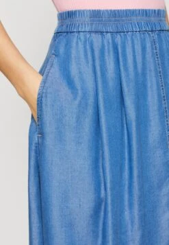 Marc O'Polo SKIRT FEMININ STYLE ELASTIC WAISTBAND SHORT LENGTH - Minirock - Washed Mid Blue 11 Marc O'Polo SKIRT FEMININ STYLE ELASTIC WAISTBAND SHORT LENGTH - Minirock - Washed Mid Blue -Mode Familie 93dcd8f66a234f07bb98c5a1236484b9