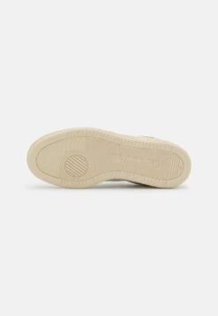 Marc O'Polo COURT - Sneaker Low - Offwhite/nude 11 Marc O'Polo COURT - Sneaker Low - Offwhite/nude -Mode Familie 96e60ffd916141eb9fcefa9cb57ccdef