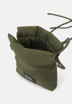 Marc O'Polo KIRSTI - Umhängetasche - Wild Olive 8 Marc O'Polo KIRSTI - Umhängetasche - Wild Olive -Mode Familie 98dfe490cf74480f99359c9b867e886b