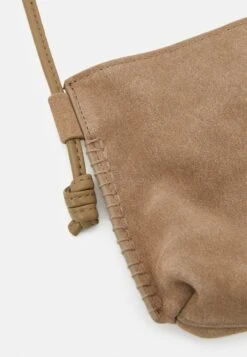 Marc O'Polo MOD. SWEA - Umhängetasche - Dusty Earth -Mode Familie 9b15ac6bb943479bb9baa8c792f4bc42