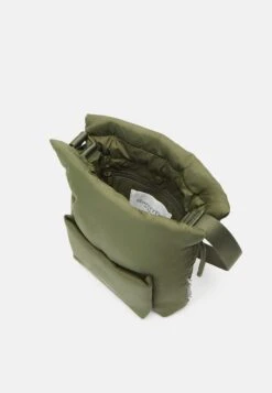 Marc O'Polo KIELA - Umhängetasche - Wild Olive 8 Marc O'Polo KIELA - Umhängetasche - Wild Olive -Mode Familie 9d55b8e844d44eae95b6d9e17a90e120