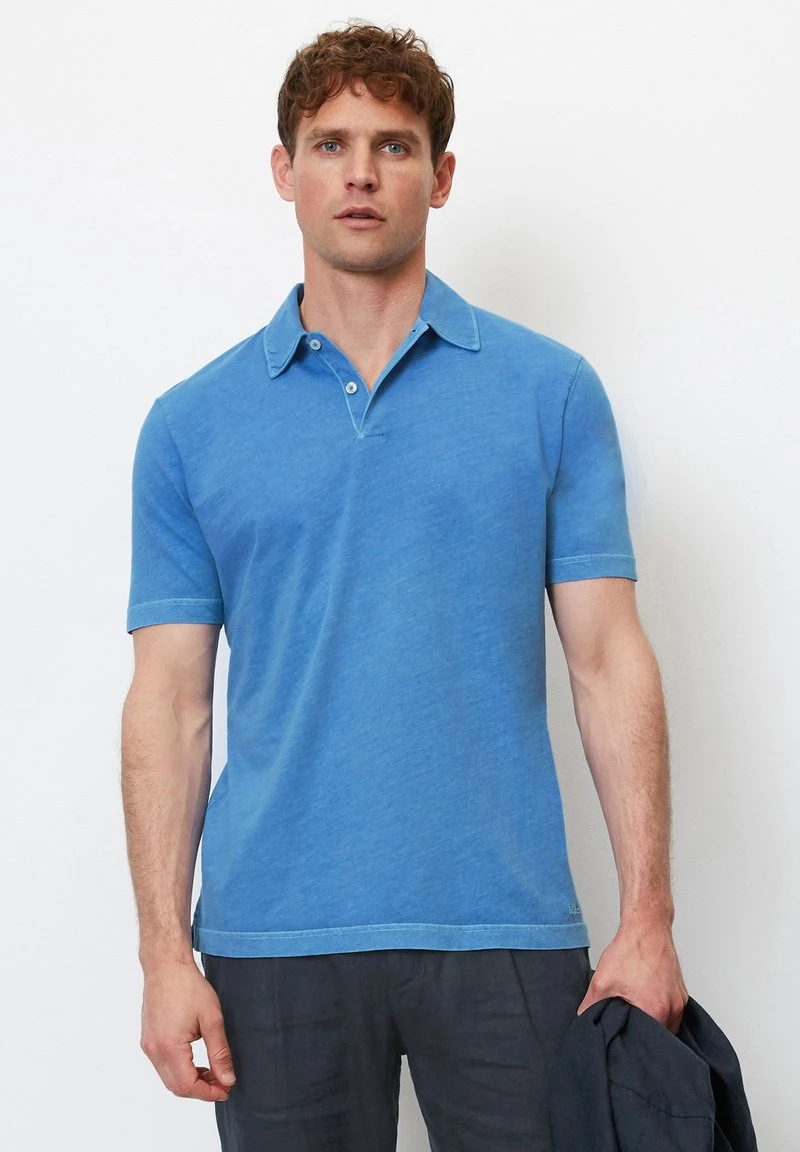 Marc O'Polo SHORT SLEEVE LOGO ARTWORK AT CHEST STRAIGHT - Poloshirt - Azur Blue 1 Marc O'Polo SHORT SLEEVE LOGO ARTWORK AT CHEST STRAIGHT - Poloshirt - Azur Blue