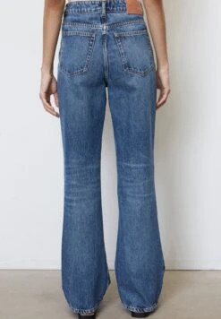Marc O'Polo Flared Jeans - Vintage Dark Blue Wash -Mode Familie 9f78b9ee4d004945abefc8fd4f2aa3da