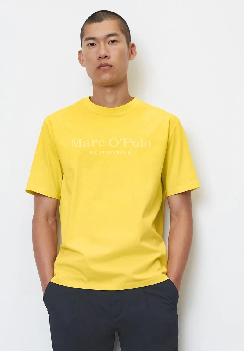 Marc O'Polo SHORT SLEEVE CREW NECK CLASSIC INSIDE CHE - T-Shirt Print - Sunflower Petal 1 Marc O'Polo SHORT SLEEVE CREW NECK CLASSIC INSIDE CHE - T-Shirt Print - Sunflower Petal