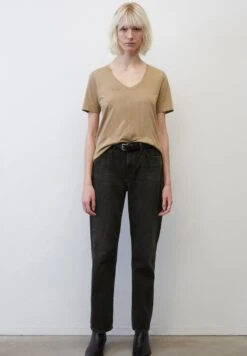 Marc O'Polo V NECK REGULAR - T-Shirt Basic - Dusty Earth 10 Marc O'Polo V NECK REGULAR - T-Shirt Basic - Dusty Earth -Mode Familie a3c71dc04d1c487db3cee0f96b513c2f