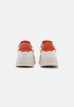 Marc O'Polo ELDA - Sneaker Low - Beige/peach -Mode Familie a489c904987e46cdb5fb5fdcf8f2efff