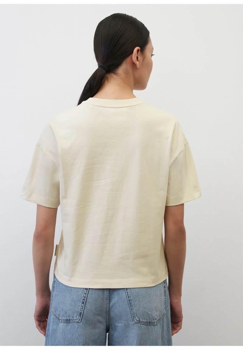 Marc O'Polo RUNDHALS REGULAR - T-Shirt Print - Chalky Sand 2 Marc O'Polo RUNDHALS REGULAR - T-Shirt Print - Chalky Sand – Bild 2