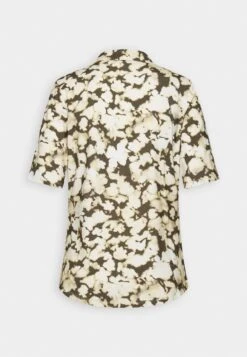 Marc O'Polo BLOUSE SHORT SLEEVE CLASSIC FIT - Hemdbluse - Khaki -Mode Familie ac1e65871bb04c45908410c1d8060011