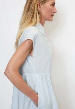 Marc O'Polo VOLUMEN-AUS - Blusenkleid - Spring Sky 8 Marc O'Polo VOLUMEN-AUS - Blusenkleid - Spring Sky -Mode Familie ae31ad14cb224f87a80916d1c9d51991