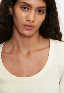 Marc O'Polo AUS ORGANIC - T-Shirt Basic - Soft Taupe 9 Marc O'Polo AUS ORGANIC - T-Shirt Basic - Soft Taupe -Mode Familie b1d3cce2cbf44edeb384ea14ffecef89