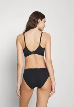 Marc O'Polo DISTANCE RETAILER 3 PACK - Slip - Black / Black / Black -Mode Familie b3a876f6763a47e2a88bdccb85ca24b8