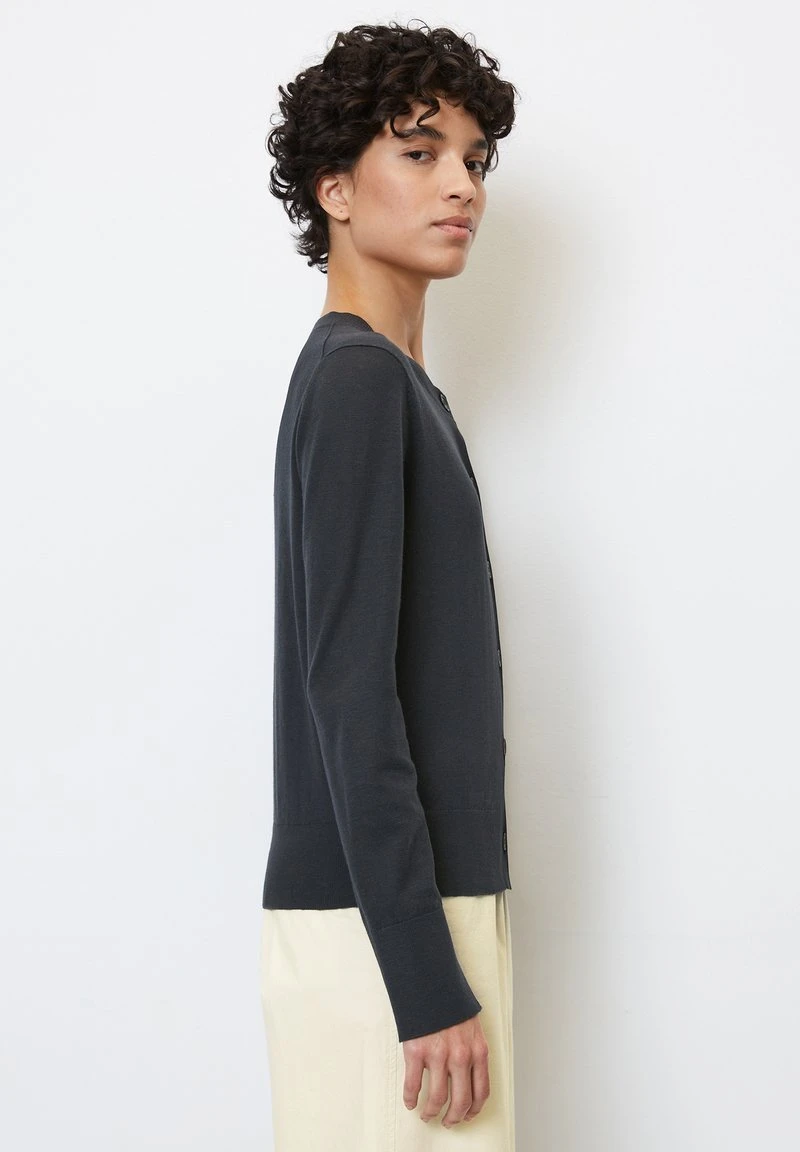 Marc O'Polo REGULAR AUS SLUB - Strickjacke - Deep Blue Sea 4 Marc O'Polo REGULAR AUS SLUB - Strickjacke - Deep Blue Sea – Bild 4