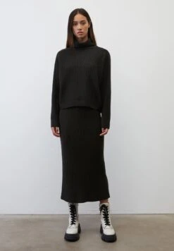 Marc O'Polo LONGSLEEVE TURTLE NECK - Strickpullover - Black 10 Marc O'Polo LONGSLEEVE TURTLE NECK - Strickpullover - Black -Mode Familie bec6607ec1a94fe68738f76a44a98e10