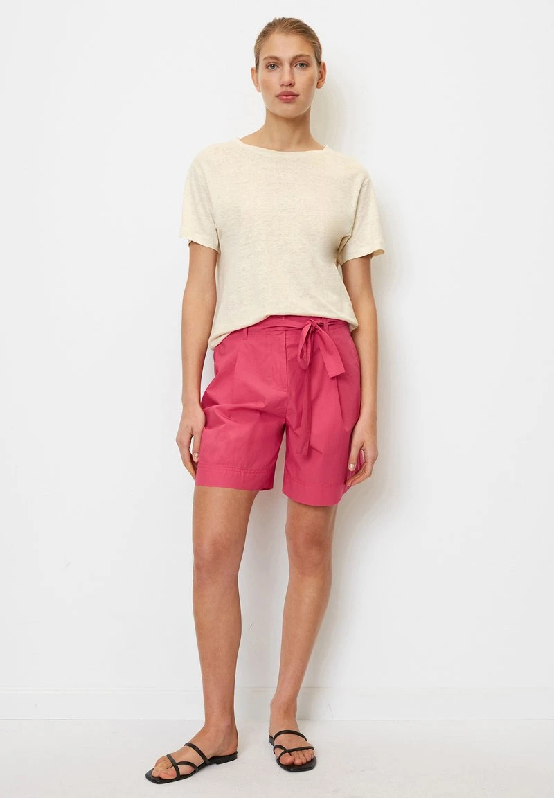 Marc O'Polo HIGH RISE PLEATS BELT - Shorts - Dahlia Pink 2 Marc O'Polo HIGH RISE PLEATS BELT - Shorts - Dahlia Pink – Bild 2