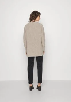Marc O'Polo LONGSLEEVE ROUND NECK - Strickpullover - Dusty Grey Melange -Mode Familie c9a4a8b42f1e4f01a88c318589064f7e