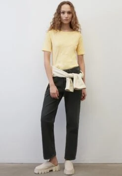 Marc O'Polo U BOOT SLIM - T-Shirt Basic - Pale Sunflower -Mode Familie c9ccba9a26cf49139d1d8cd55301eaee