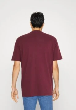 Marc O'Polo SHORT SLEEVE LOGO - T-Shirt Basic - Dark Romance -Mode Familie cde47004228c4ad682fdc71efdcf2a72