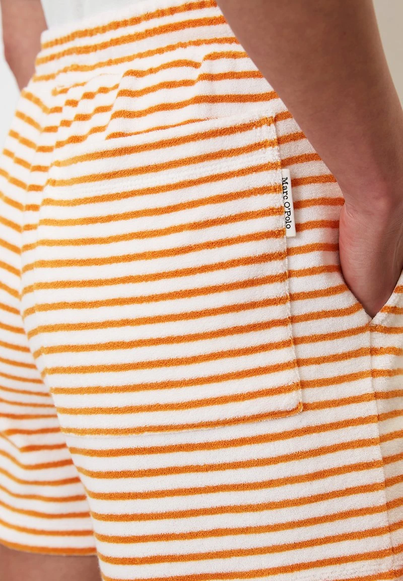 Marc O'Polo FROTTEE REGULAR - Shorts - Multi Faded Marigold 2 Marc O'Polo FROTTEE REGULAR - Shorts - Multi Faded Marigold – Bild 2