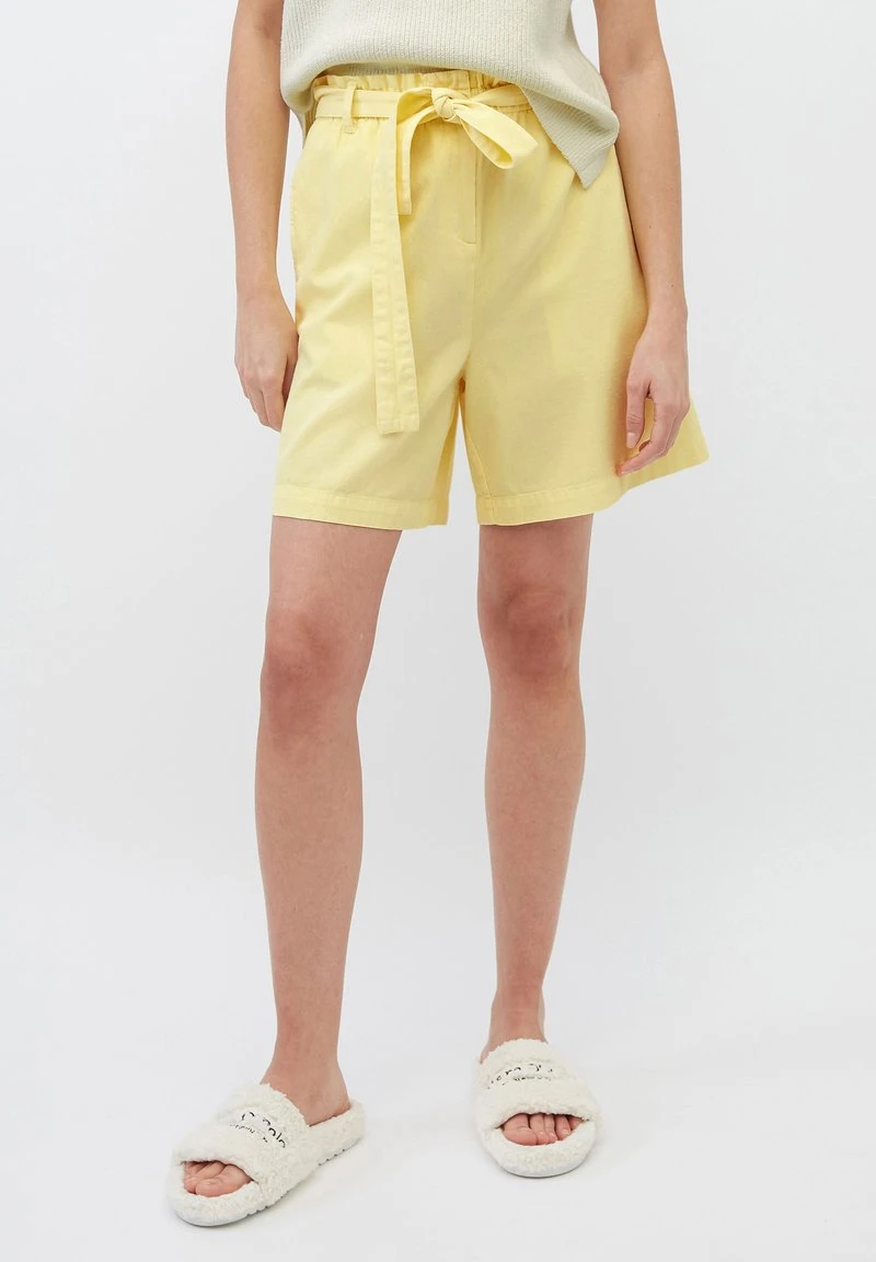 Marc O'Polo PAPERBAG STYLE, WIDE LEG - Shorts - Lemon Sorbet 1 Marc O'Polo PAPERBAG STYLE, WIDE LEG - Shorts - Lemon Sorbet