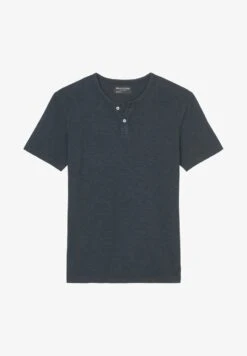 Marc O'Polo Henley Shaped In Softer Slub - T-Shirt Basic - Dark Navy 11 Marc O'Polo Henley Shaped In Softer Slub - T-Shirt Basic - Dark Navy -Mode Familie d08265926bad47ec9034bce69cfe2e91