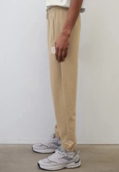 Marc O'Polo LOOP BACK TERRY - Jogginghose - Soft Mocca -Mode Familie d1f7ac3d08074e32a6f5b5146ad12d35
