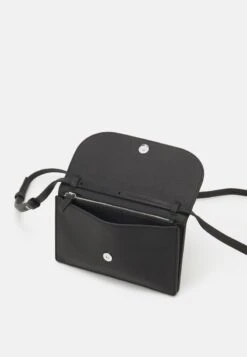 Marc O'Polo JAANA - Umhängetasche - Black -Mode Familie d883ac254ccf4f3c941381f0decdd657