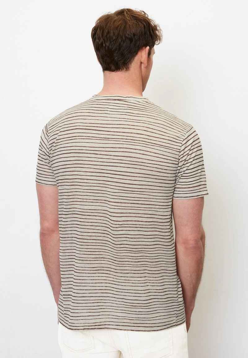 Marc O'Polo SHAPED MASTERS OF - T-Shirt Print - Multi Tall Poppy 2 Marc O'Polo SHAPED MASTERS OF - T-Shirt Print - Multi Tall Poppy – Bild 2