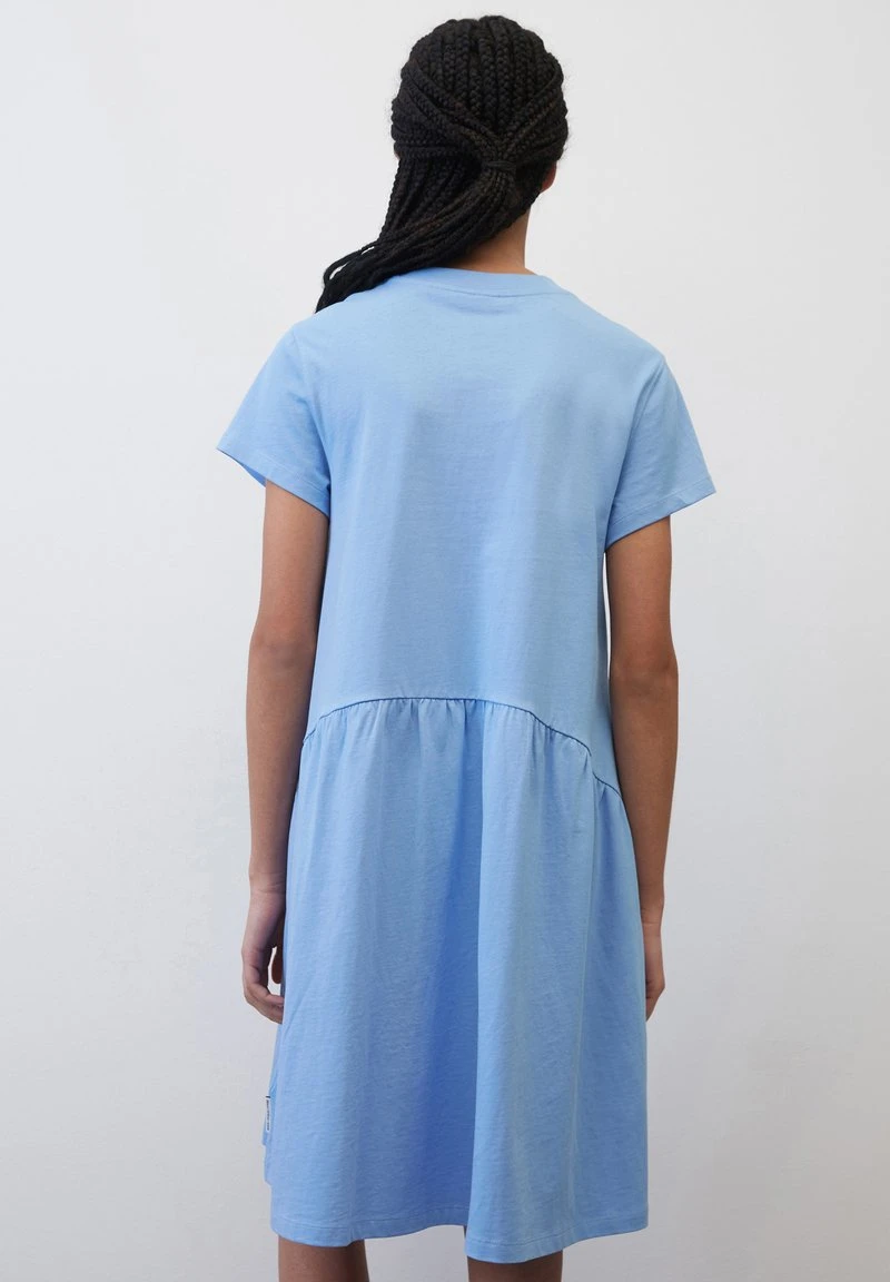 Marc O'Polo DENIM STIL LOOSE - Jerseykleid - Soft Sky Blue 2 Marc O'Polo DENIM STIL LOOSE - Jerseykleid - Soft Sky Blue – Bild 2