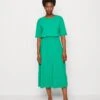 Marc O'Polo DRESS WAISTLINE EXPRESION - Jerseykleid - Vivid Green