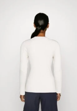 Marc O'Polo LONG SLEEVE ROUND NECK - Langarmshirt - Chalky Sand 8 Marc O'Polo LONG SLEEVE ROUND NECK - Langarmshirt - Chalky Sand -Mode Familie df0e7e5d503a41789a43183455dc0cb9