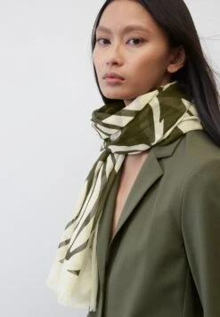 Marc O'Polo MIT ALLOVER PRINT - Schal - Multi Wild Olive