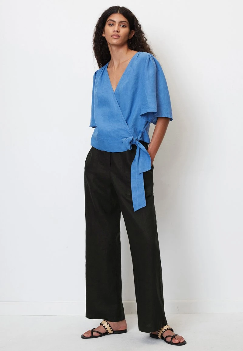 Marc O'Polo MIT MATERIAL-MIX-CHARAKTER - Bluse - Summer Sky 2 Marc O'Polo MIT MATERIAL-MIX-CHARAKTER - Bluse - Summer Sky – Bild 2