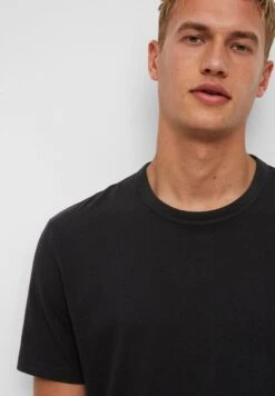 Marc O'Polo AUS HOCHWERTIGER - T-Shirt Basic - Black 9 Marc O'Polo AUS HOCHWERTIGER - T-Shirt Basic - Black -Mode Familie e8e6e21b592b42a691cb4573333d6040