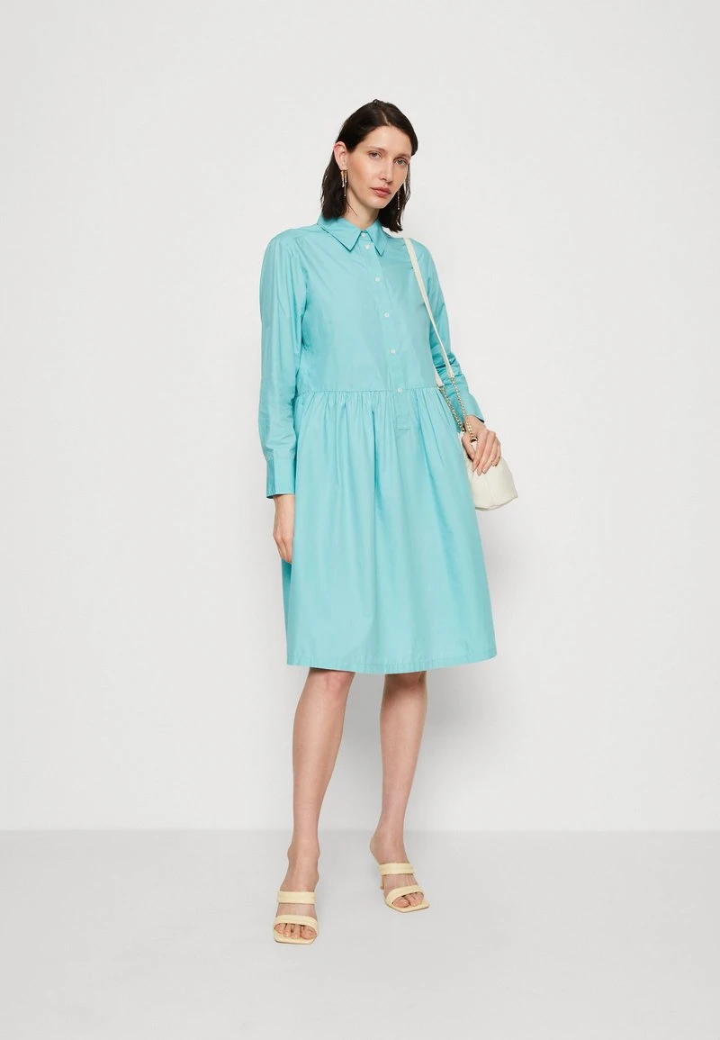 Marc O'Polo DRESS SHIRT STYLE FEMININE GATHERING MODERN DETAILS - Blusenkleid - Sea Blue 2 Marc O'Polo DRESS SHIRT STYLE FEMININE GATHERING MODERN DETAILS - Blusenkleid - Sea Blue – Bild 2