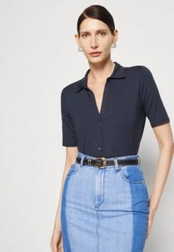Marc O'Polo BLOUSE SHORT SLEEVE CLASSIC FIT - Hemdbluse - Deep Blue Sea -Mode Familie f1c27857e9734f988feb3d23327c1af3