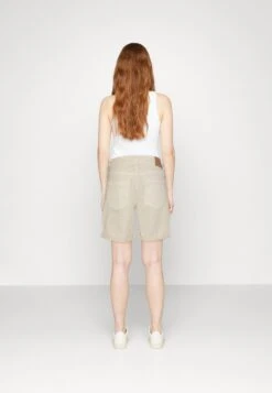 Marc O'Polo RELAXED FIT REGULAR WAIST MID LENGTH TURN - Jeans Shorts - Soft Taupe 8 Marc O'Polo RELAXED FIT REGULAR WAIST MID LENGTH TURN - Jeans Shorts - Soft Taupe -Mode Familie f22c0d73b69f45758e9ae3491bb20138